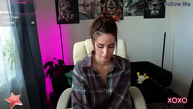 xx adrihanna xx online show from 03/19/25, 05:52