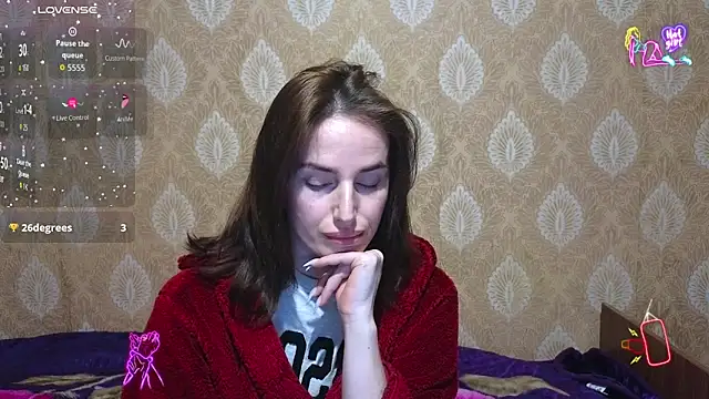 Snapshot of xx_adrihanna_xx chatting on 03/10/26, 06:24 xx adrihanna xx online show from 03/10/26, 06:24