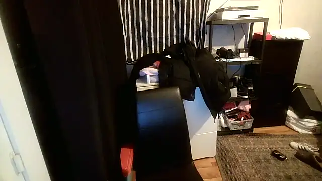 Snapshot of Bebemickey75 chatting on 02/20/25, 09:09 Bebemickey75 online show from 02/20/25, 09:09