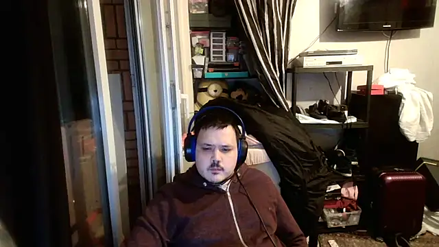 Snapshot of Bebemickey75 chatting on 02/21/25, 08:16 Bebemickey75 online show from 02/21/25, 08:16