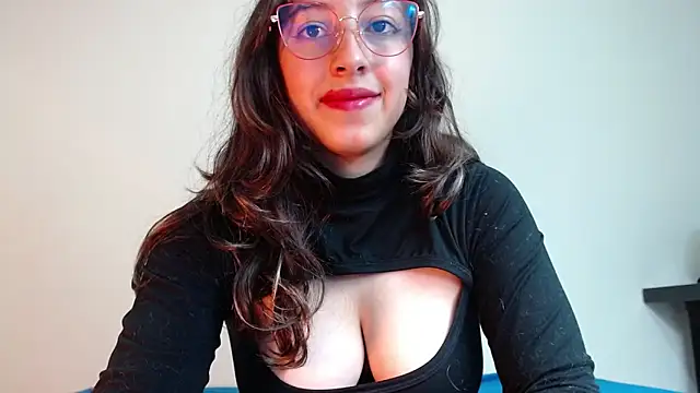 Snapshot of kute_Aliz chatting on 03/12/25, 01:14 kute Aliz online show from 03/12/25, 01:14