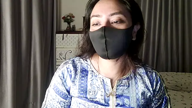 Snapshot of Sima--Roy chatting on 03/17/26, 08:01 Sima--Roy online show from 03/17/26, 08:01