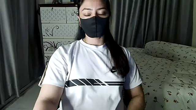 Snapshot of Sima--Roy chatting on 04/13/26, 02:33 Sima--Roy online show from 04/13/26, 02:33