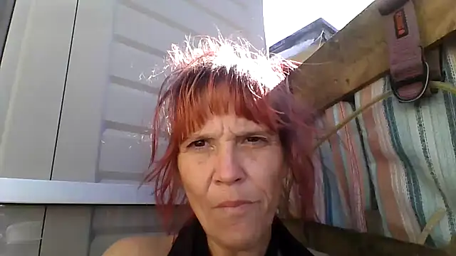 Snapshot of spundarella420 chatting on 12/15/25, 04:55 spundarella420 online show from 12/15/25, 04:55