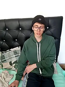 Snapshot of Norehg chatting on 02/01/25, 04:44 Norehg online show from 02/01/25, 04:44