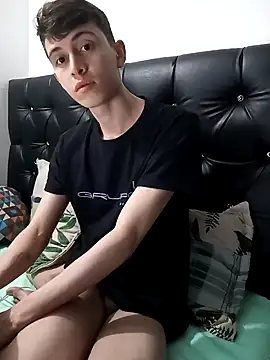 Snapshot of Norehg chatting on 02/02/25, 04:48 Norehg online show from 02/02/25, 04:48