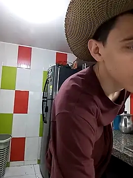 Snapshot of Norehg chatting on 02/08/25, 03:30 Norehg online show from 02/08/25, 03:30