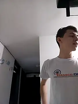 Snapshot of Norehg chatting on 02/09/25, 11:25 Norehg online show from 02/09/25, 11:25