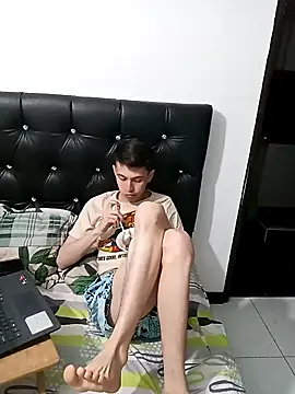 Snapshot of Norehg chatting on 02/11/25, 04:22 Norehg online show from 02/11/25, 04:22