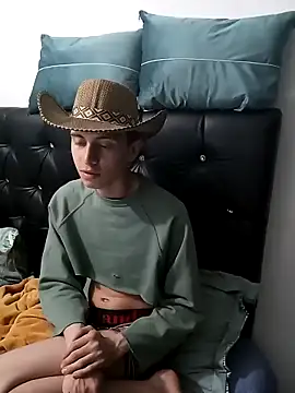 Snapshot of Norehg chatting on 02/18/25, 02:16 Norehg online show from 02/18/25, 02:16