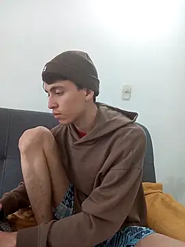 Snapshot of Norehg chatting on 02/23/25, 02:04 Norehg online show from 02/23/25, 02:04