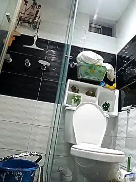 Snapshot of Norehg chatting on 02/25/25, 01:50 Norehg online show from 02/25/25, 01:50