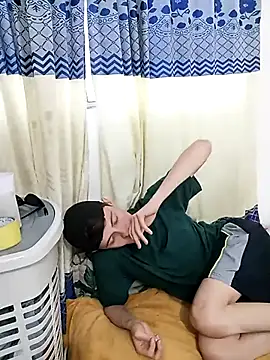 Snapshot of Norehg chatting on 03/02/25, 11:07 Norehg online show from 03/02/25, 11:07