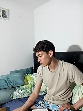 Snapshot of Norehg chatting on 03/07/25, 11:38 Norehg online show from 03/07/25, 11:38