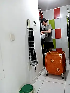 Snapshot of Norehg chatting on 03/12/25, 12:31 Norehg online show from 03/12/25, 12:31