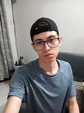 Snapshot of Norehg chatting on 03/14/25, 03:26 Norehg online show from 03/14/25, 03:26