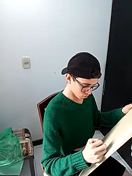 Snapshot of Norehg chatting on 03/16/25, 05:28 Norehg online show from 03/16/25, 05:28