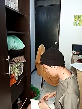 Snapshot of Norehg chatting on 03/19/25, 02:13 Norehg online show from 03/19/25, 02:13