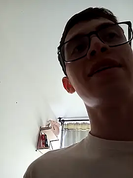 Snapshot of Norehg chatting on 03/21/25, 09:34 Norehg online show from 03/21/25, 09:34