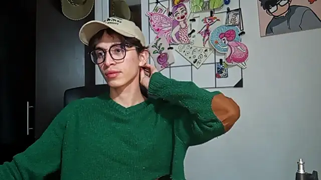 Snapshot of Norehg chatting on 09/17/25, 08:16 Norehg online show from 09/17/25, 08:16