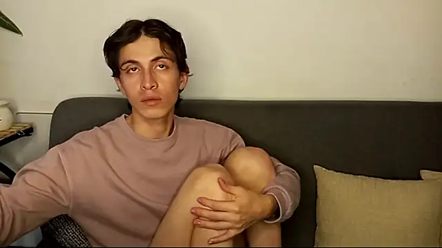 Snapshot of Norehg chatting on 09/27/25, 08:47 Norehg online show from 09/27/25, 08:47