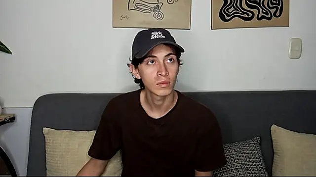 Snapshot of Norehg chatting on 10/03/25, 02:52 Norehg online show from 10/03/25, 02:52