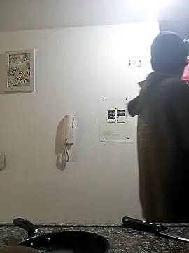 Snapshot of Norehg chatting on 10/20/25, 08:20 Norehg online show from 10/20/25, 08:20