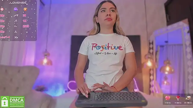 kataliina   online show from 03/07/25, 12:01