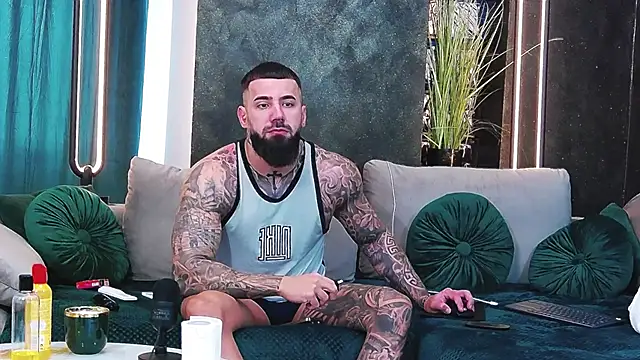 masterkingofmusclee online show from 02/05/25, 07:07