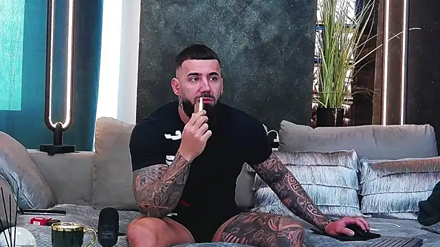 masterkingofmusclee online show from 02/14/25, 06:34