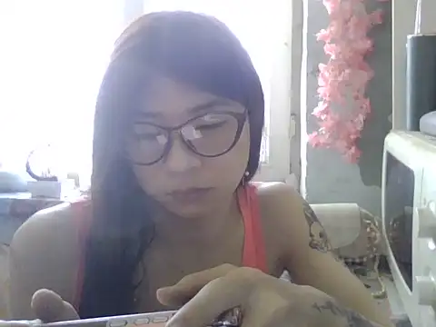 CarlyJoy online show from 06/07/26, 10:41