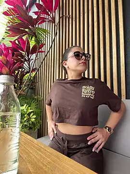 Snapshot of Natha_Fantasy chatting on 04/05/26, 06:49 Natha Fantasy online show from 04/05/26, 06:49