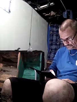 deepstroker42071 online show from 10/05/25, 09:45