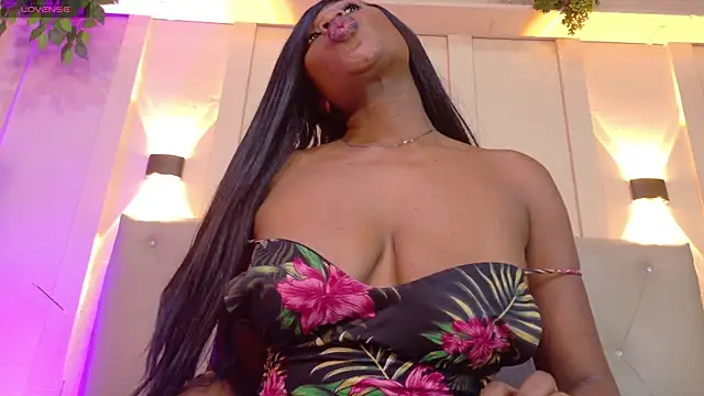 sofiaa ebony online show from 10/04/25, 07:23