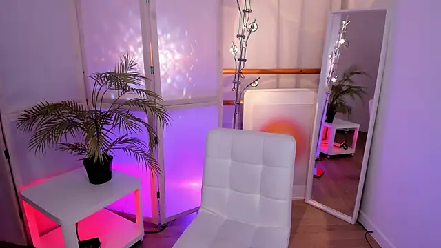 Mira  Blush online show from 02/24/25, 08:36