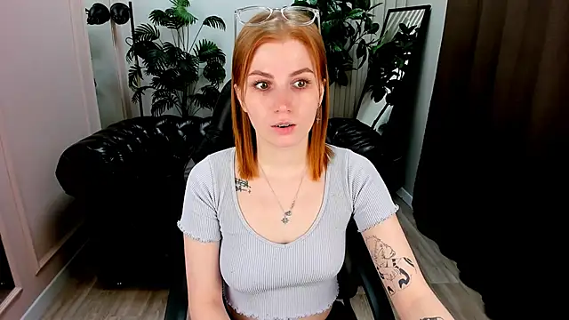 Mira  Blush online show from 03/12/25, 06:33