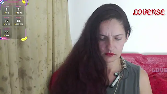 Snapshot of catalina_duran1 chatting on 10/30/25, 05:31 catalina duran1 online show from 10/30/25, 05:31