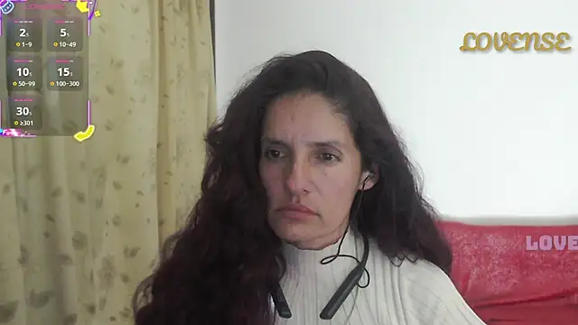 Snapshot of catalina_duran1 chatting on 11/07/25, 05:07 catalina duran1 online show from 11/07/25, 05:07