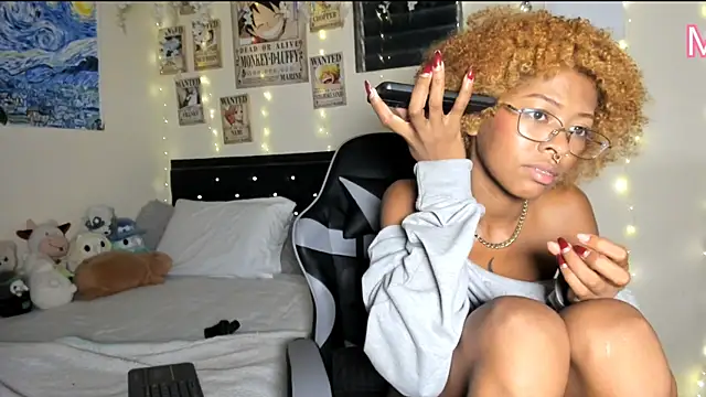 Snapshot of Cristal_Jonas@xh chatting on 01/27/25, 06:30 Cristal Jonasxh online show from 01/27/25, 06:30