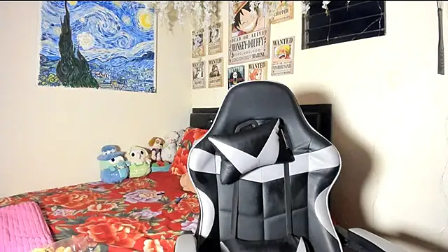 Snapshot of Cristal_Jonas@xh chatting on 02/21/25, 03:45 Cristal Jonasxh online show from 02/21/25, 03:45