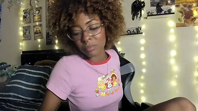 Snapshot of Cristal_Jonas@xh chatting on 10/11/25, 05:17 Cristal Jonasxh online show from 10/11/25, 05:17