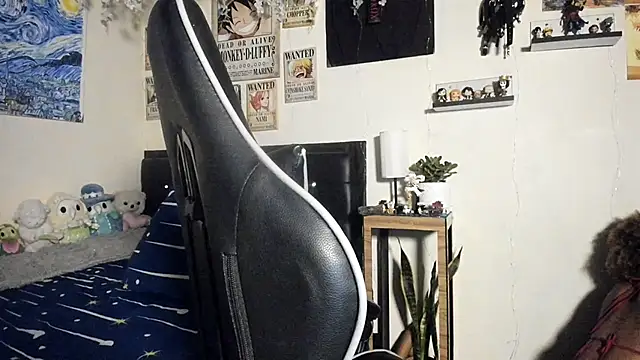 Snapshot of Cristal_Jonas@xh chatting on 10/19/25, 05:19 Cristal Jonasxh online show from 10/19/25, 05:19