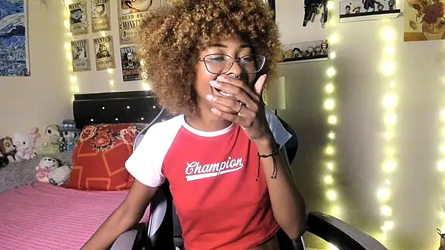 Snapshot of Cristal_Jonas@xh chatting on 11/20/25, 04:34 Cristal Jonasxh online show from 11/20/25, 04:34