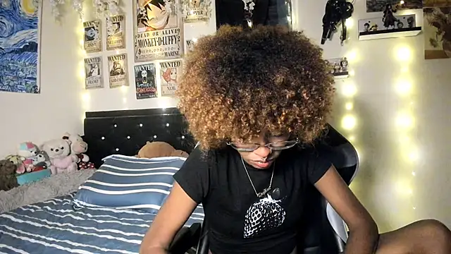 Snapshot of Cristal_Jonas@xh chatting on 11/28/25, 04:37 Cristal Jonasxh online show from 11/28/25, 04:37