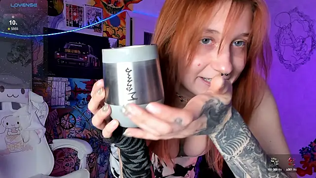 Snapshot of Sunny_Mouse_ chatting on 12/16/24, 07:21 Sunny Mouse  online show from 12/16/24, 07:21