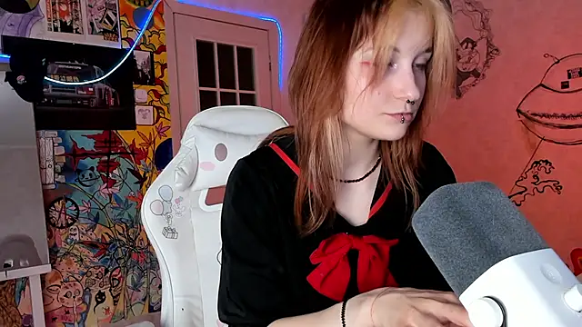 Snapshot of Sunny_Mouse_ chatting on 02/22/25, 04:51 Sunny Mouse  online show from 02/22/25, 04:51