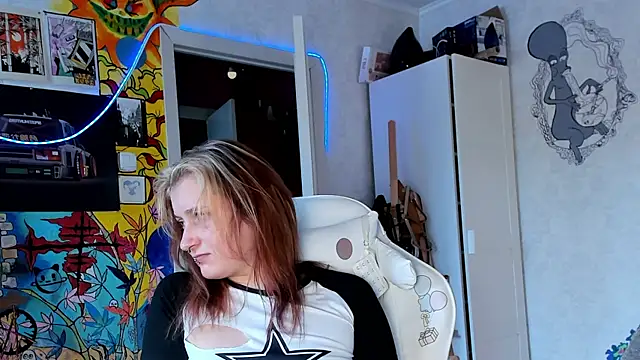 Snapshot of Sunny_Mouse_ chatting on 03/14/25, 12:51 Sunny Mouse  online show from 03/14/25, 12:51