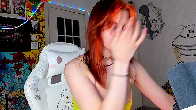 Snapshot of Sunny_Mouse_ chatting on 03/18/25, 07:31 Sunny Mouse  online show from 03/18/25, 07:31