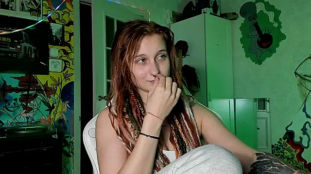 Snapshot of Sunny_Mouse_ chatting on 10/07/25, 05:10 Sunny Mouse  online show from 10/07/25, 05:10