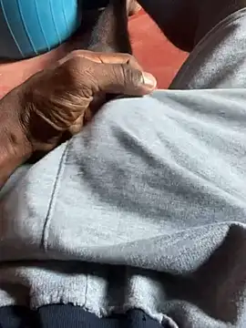 Yurt000 online show from 03/22/25, 05:17